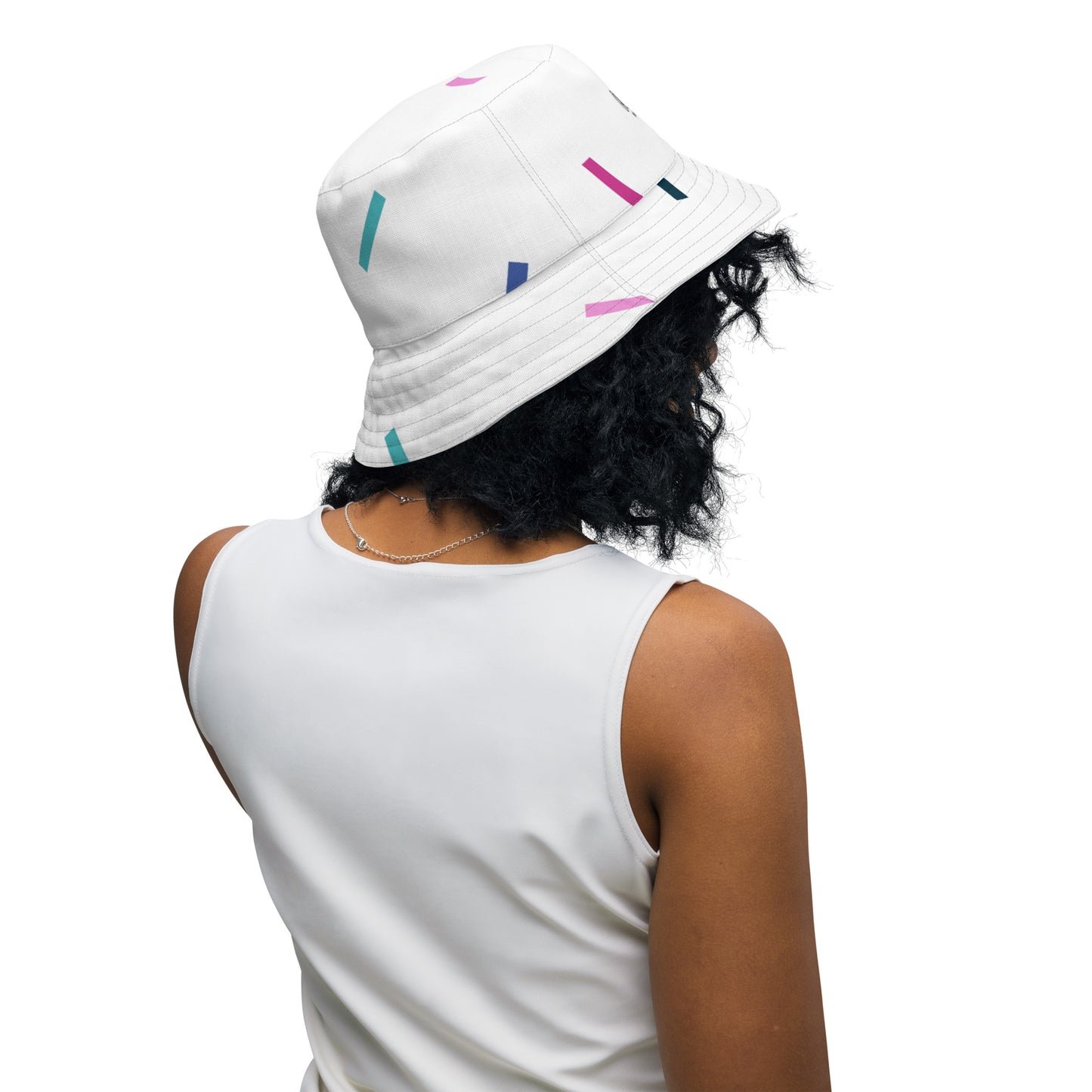 Reversible bucket hat